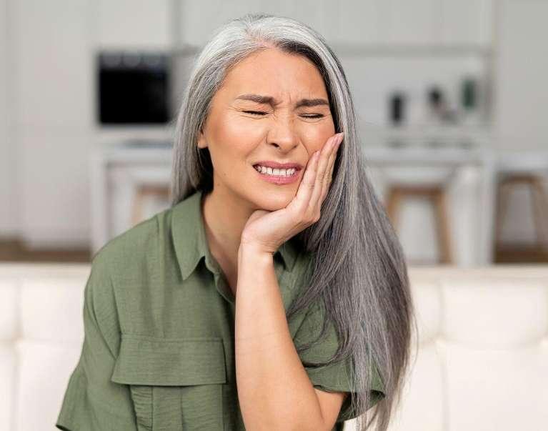 patient with jaw pain in east hills